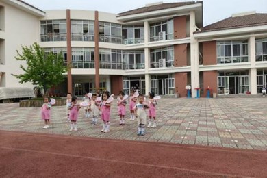 【木香文韵·节日】运动无极限，萌娃乐翻天——港区幼儿园庆六一幼儿团体操展演活动